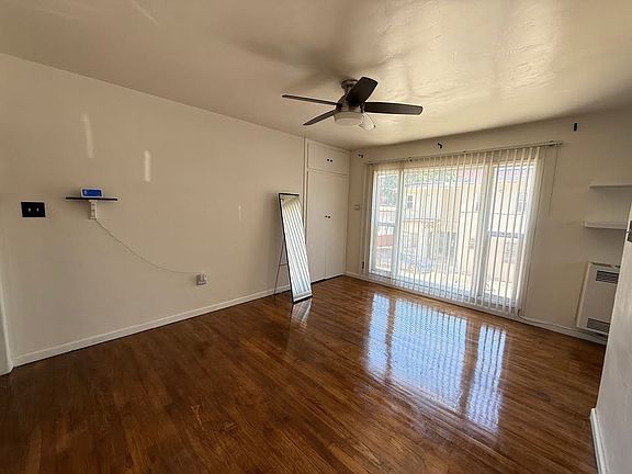 5th image of 1327 N Orange Dr #B
