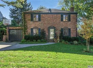 136 Shoreview Rd, Manhasset, NY 11030