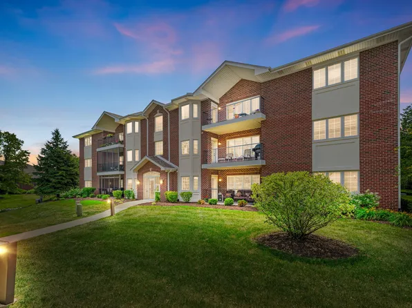 13078 Laurel Glen Ct APT 303, Palos Heights, IL 60463