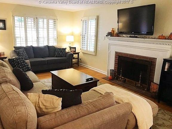 5th image of 632 Gordon Dr