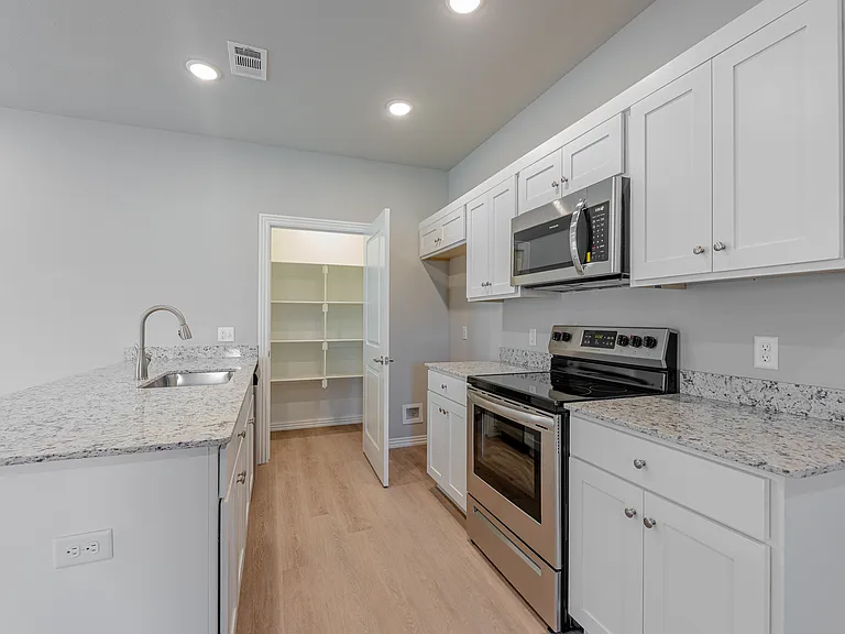 1403 SW Casuarina Dr #1 — Photo 11