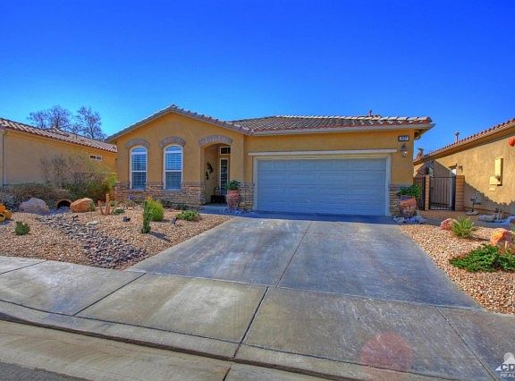 4th image of 2627 Desert Breeze Way