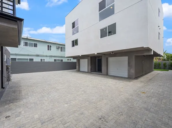 7306 Independence Ave, Canoga Park, CA 91303