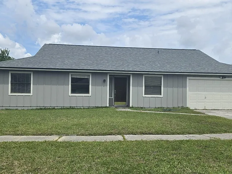 4727 Southern Pacific Dr — Photo 1