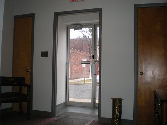 2nd image of 9-11 Summit Ave