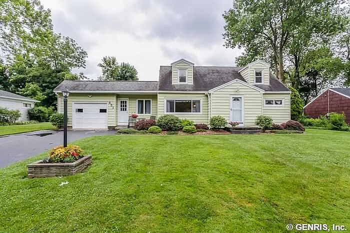 651 Beverly Dr photo 1