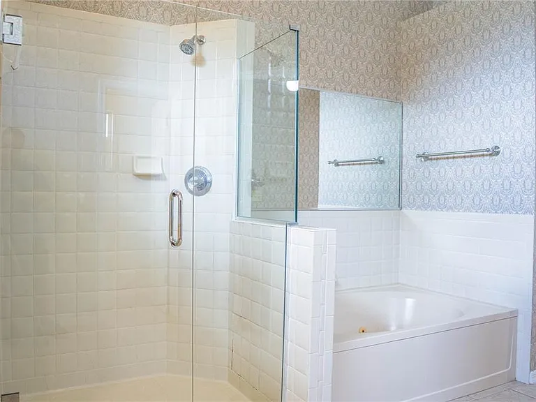 2326 Deerbrook Dr — Photo 46
