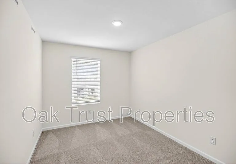 502 Townsford Ln — Photo 20