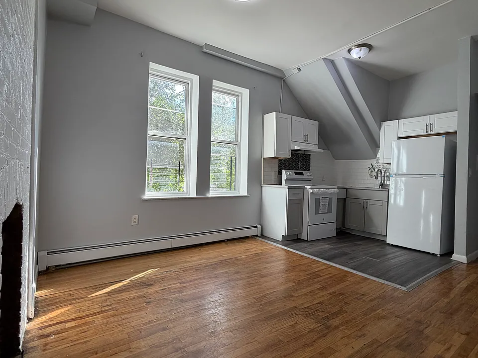 170 Woodworth Ave #1