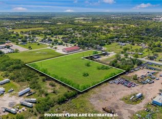 2901 Pleasant Green Dr, Victoria, TX 77901