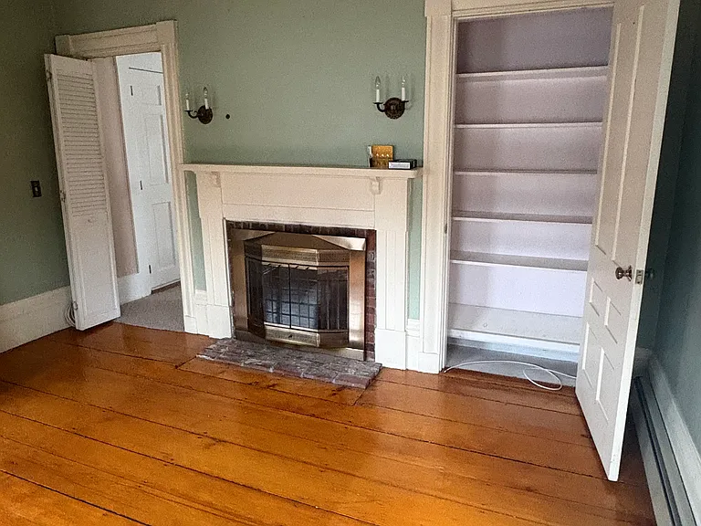 121 Sylvan St #C — Photo 2