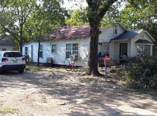 800 Holt St, Bryan, TX 77803