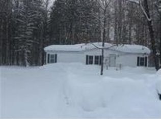 1445 Laura Ln NE, Kalkaska, MI 49646