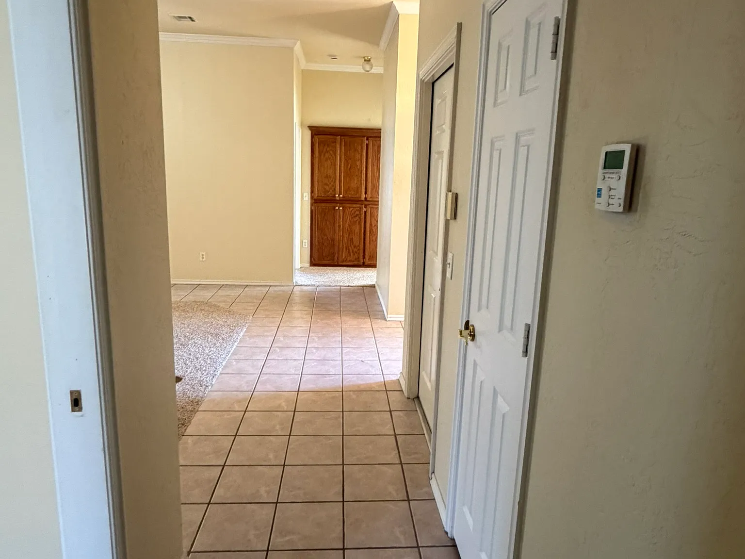 3 bed, 1625 sqft, $1,800 — Photo 2