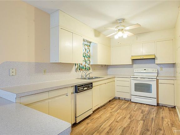4th image of 408 W La Vista Ave