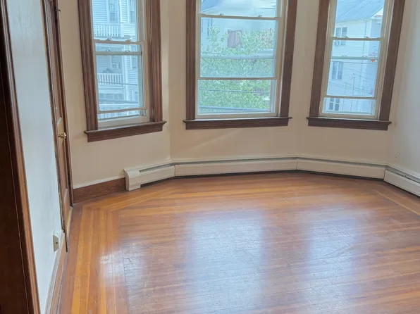 169-171 Jewett St #2, Providence, RI 02908