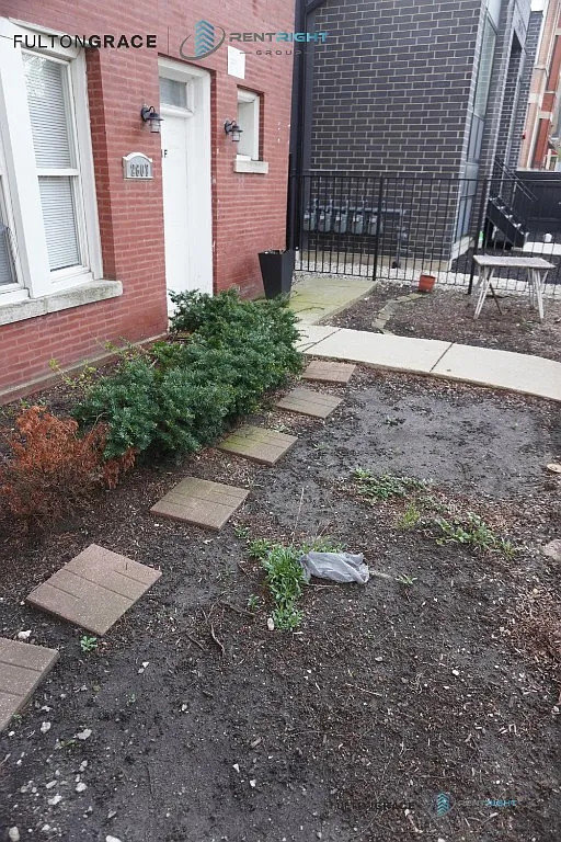 2 bed, 1.0 bath, 1000 sqft, $2,600 — Photo 3