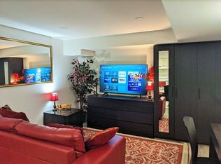 498 Hidden Trl #1, Toronto, ON M2R3R8