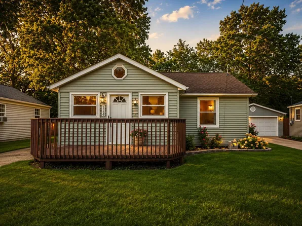 114 Trunk Ct, Michigan City, IN 46360