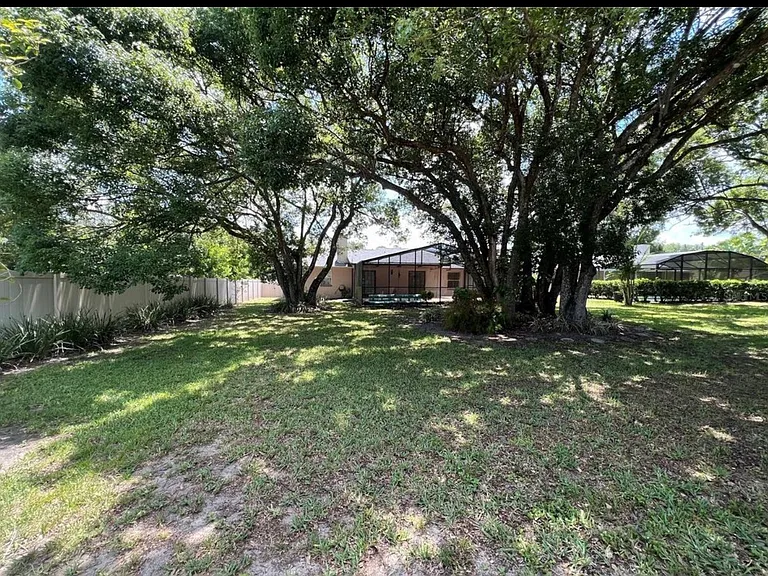 8008 Eden Park Rd — Photo 19