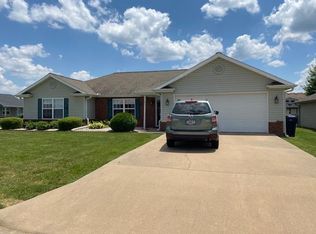 1811 N Meadows Dr, Neosho, MO 64850