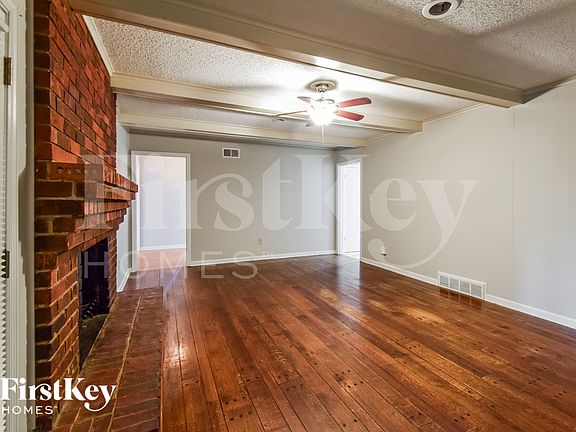 3rd image of 5712 Fox Bend Ave