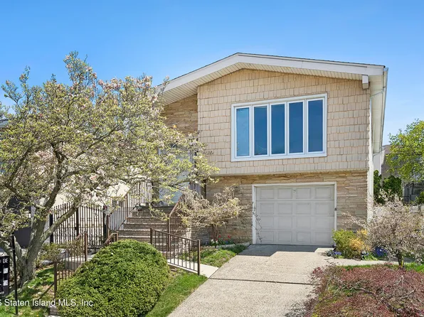 29 Athena Pl, Staten Island, NY 10314