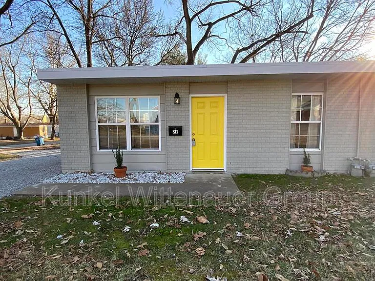 21 Gundlach Pl — Photo 1