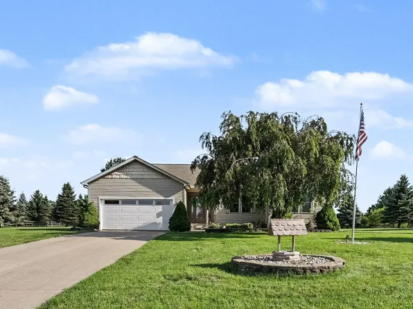 1812 Liberty Woods Rd, Clarklake, MI 49234