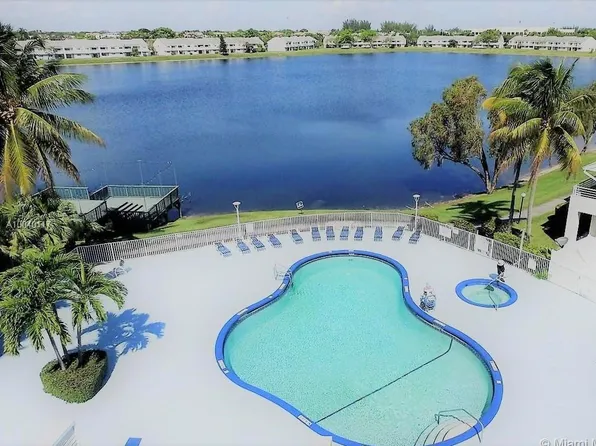 3453 NW 44th Street #101, Lauderdale Lakes, FL 33309