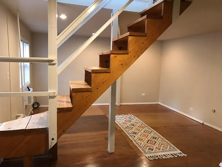 Stairs to upper, bedroom, level