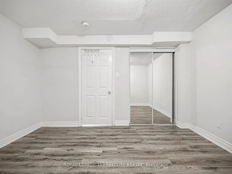 28 Pennsylvania Ave #LOWER LEVEL — Photo 20