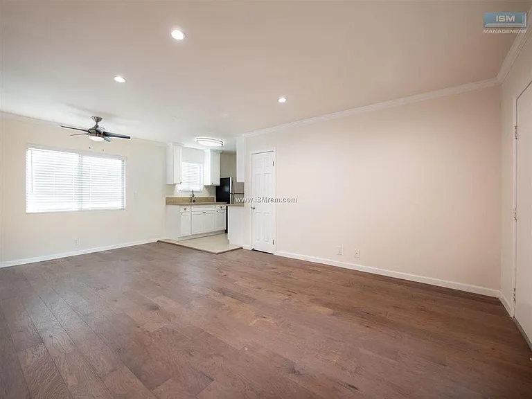 1222 W 39th St — Photo 12