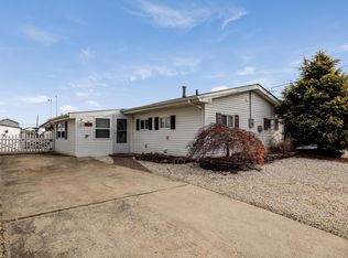 22 W Shrewsbury Dr, Little Egg Harbor, NJ 08087