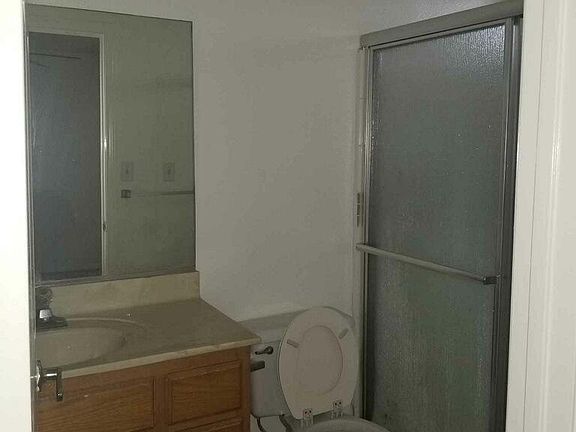 4th image of 331 Newport Ave APT 2