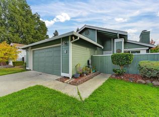 22 Waterfront Ct, Sacramento, CA 95831