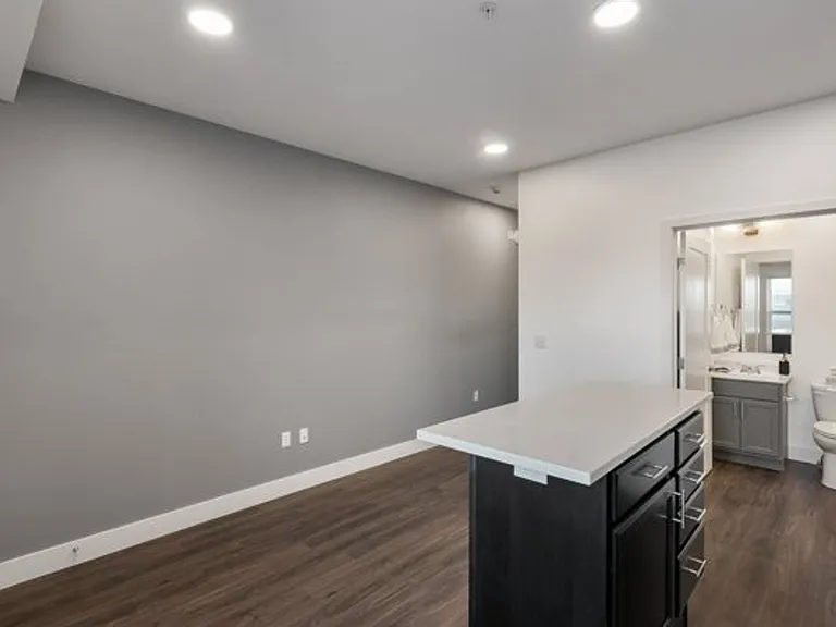 The Bend Apartments — Photo 72