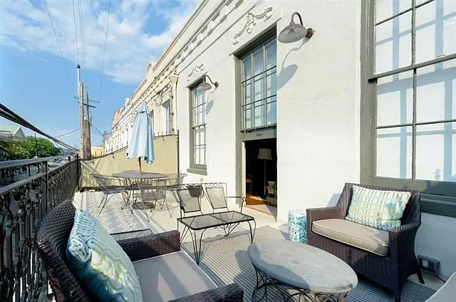 2028 Magazine St — Photo 16