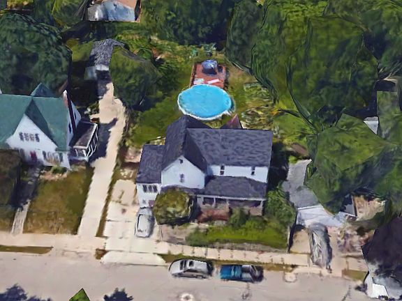 3rd image of 1001 Frederick Ave NW