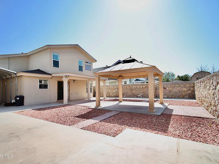 12229 Kingsgate Ct — Photo 46