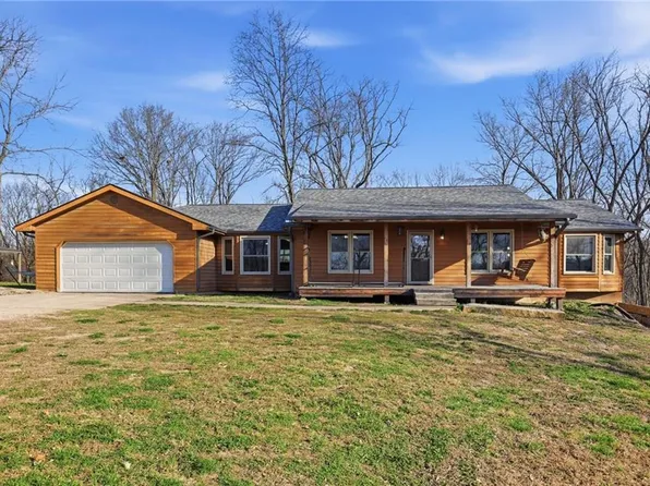 19251 Bolling Rd, Lawson, MO 64062