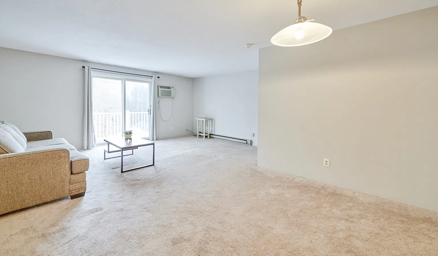 2 bed, 986 sqft, $2,100 — Photo 3