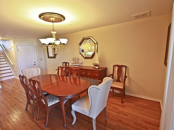 5th image of 902 Ocean Dr 1003-unit 1003