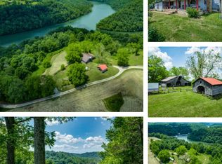 5198 Robbinstown Rd, Byrdstown, TN 38549