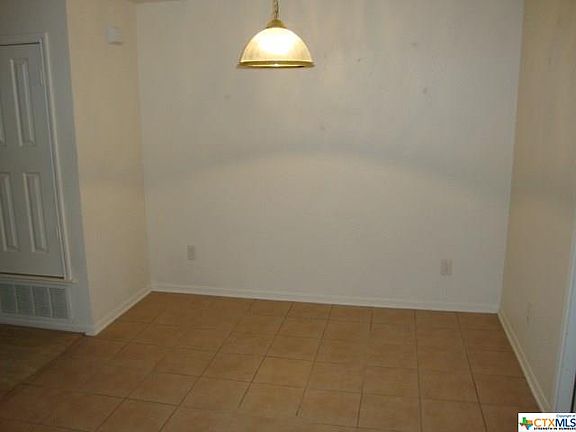 4th image of 4605 John David Dr APT B