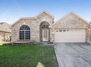 2447 Rio Grande Dr, Grand Prairie, TX 75052
