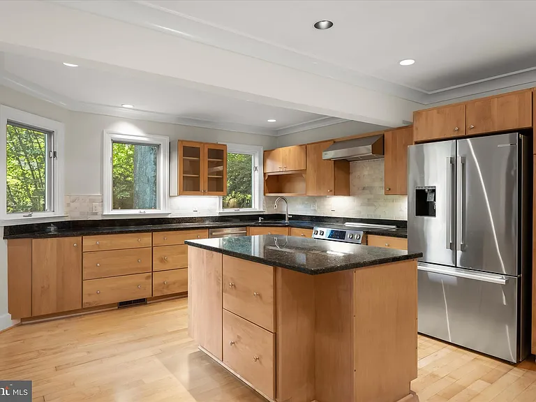 5104 Scarsdale Rd — Photo 15