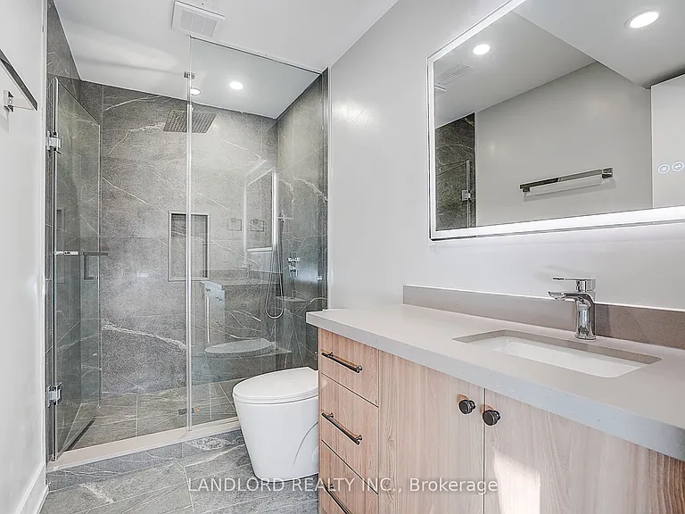 1146 Broadview Ave #4 — Photo 40