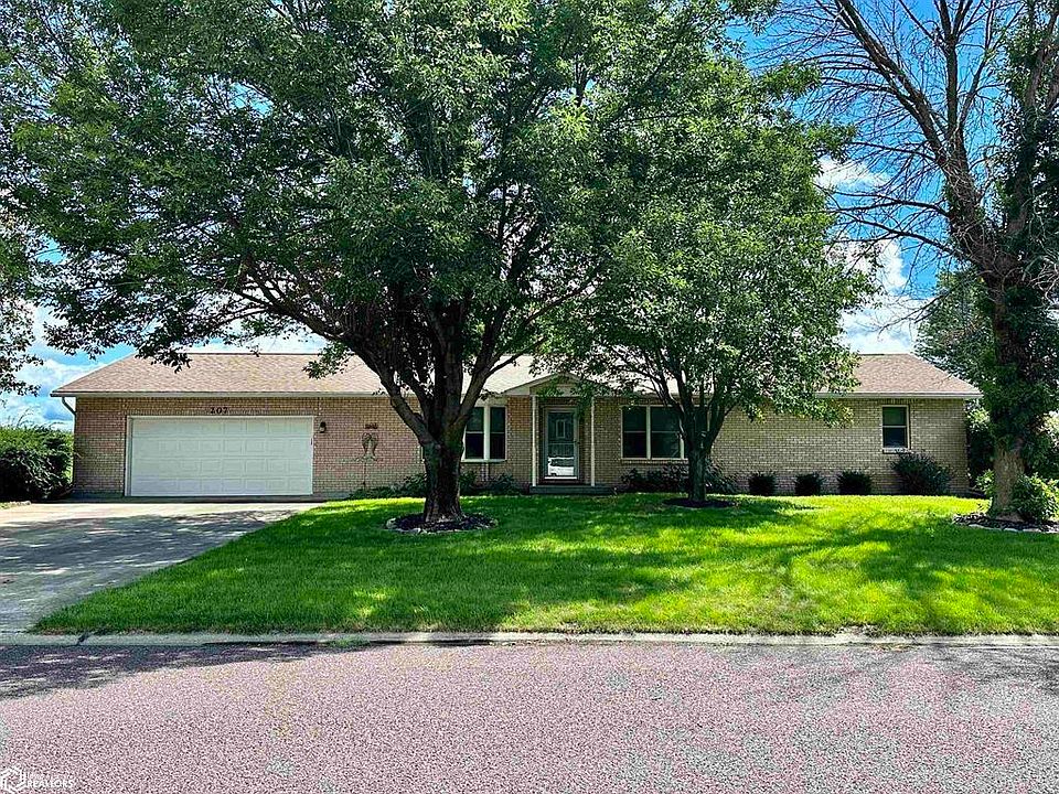 207 Ash St, Ursa, IL 62376 Zillow