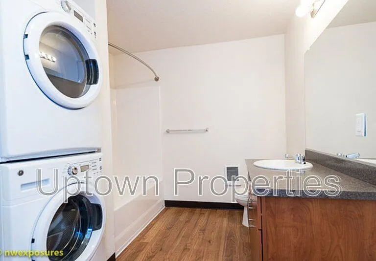 4820 SW Tucker Ave #411 — Photo 11